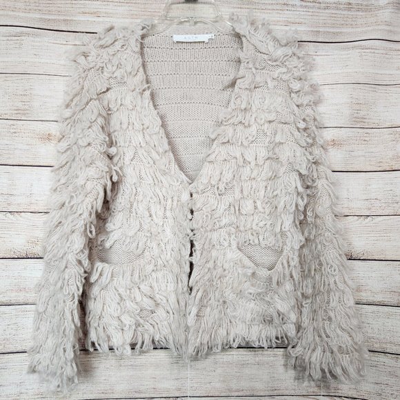 ASTR The Label Short Shaggy Loop Knit Cardigan Beige Sweater Size S Wool Blend - Picture 1 of 16